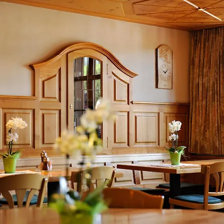 Stump's Alpenrose Otel 4*