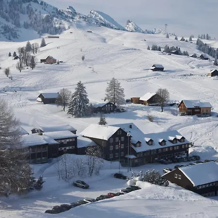 Stump's Alpenrose Hotel