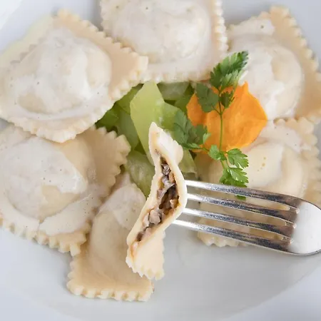 Stump's Alpenrose Wildhaus