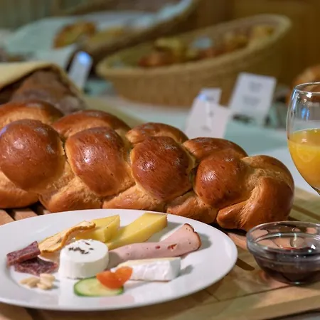 Stump's Alpenrose 4*